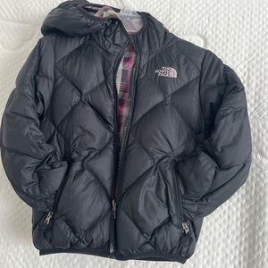 The north face jacket for a toddler. Reversible jacket. Size xs/tp6